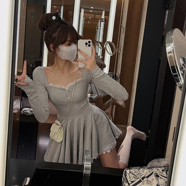 Gray dress for women in autumn new long-sleeved waist style hot girl pleated A-line skirt