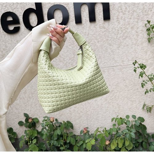 Hand-carrying fashionable pea bag for women 2024 summer Korean version simple versatile shoulder bag texture crossbody bag for women