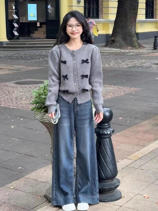 Small gray bow sweater jacket for women 2024 early autumn new Korean style loose knitted sweater top