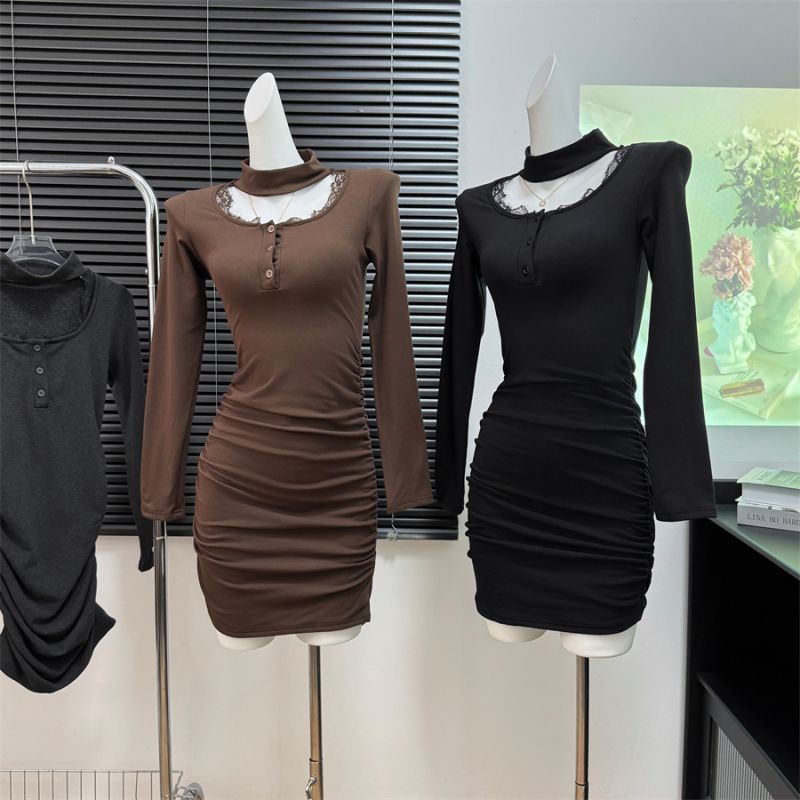 Korean style lace spliced ​​U-neck halterneck velvet dress hot girl slim-fit pleated butt-covering skirt