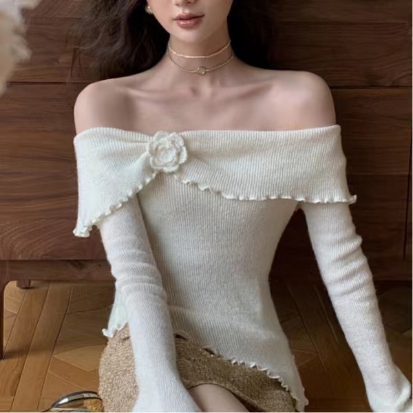 French style fungus-edged three-dimensional flower one-shoulder knitted top slim-fitting sweater bottoming shirt for women to wear in spring