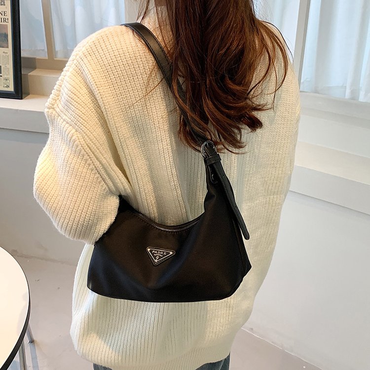 Niche tote bag, simple retro texture shoulder bag, Korean style casual, simple and beautiful commuting personalized armpit bag