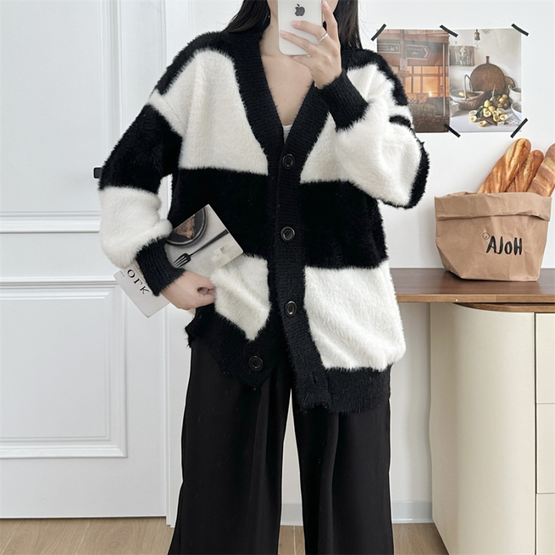 Lazy style western style striped imitation mink coat for women autumn and winter V-neck long-sleeved thickened sweater cardigan
