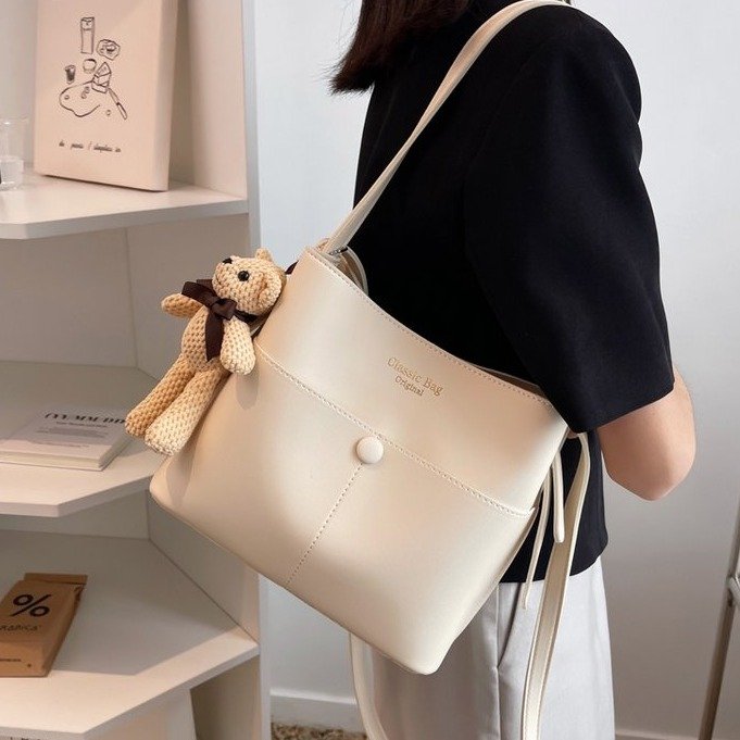 Large-capacity bag women's trendy fashion commuter tote bag handbag 2024 new cross-border women's bag shoulder bag