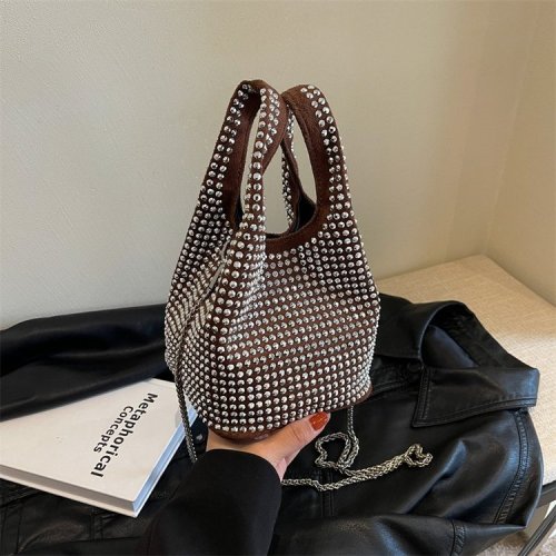 This year's popular niche design full diamond bag 2024 new women's bag summer versatile chain messenger bag bucket bag