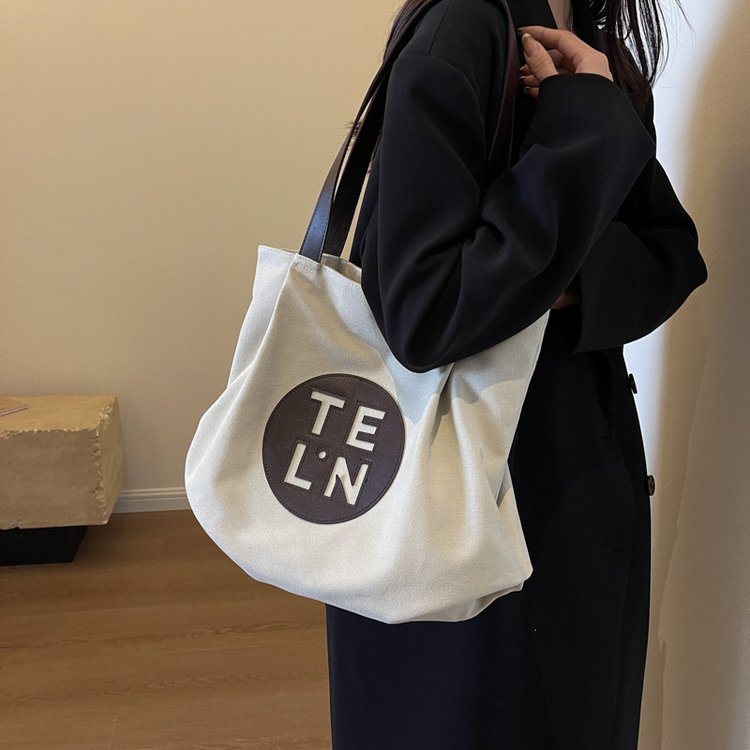 Lazy Wind Canvas Bag Women's Large Capacity Trendy Fashion Autumn and Winter Simple Shoulder Bag Versatile Casual Tote Bag