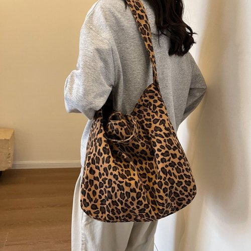 Niche leopard print canvas tote bag women's bag casual foreign trade cross-border fashion hand bag autumn and winter large capacity single shoulder oblique
