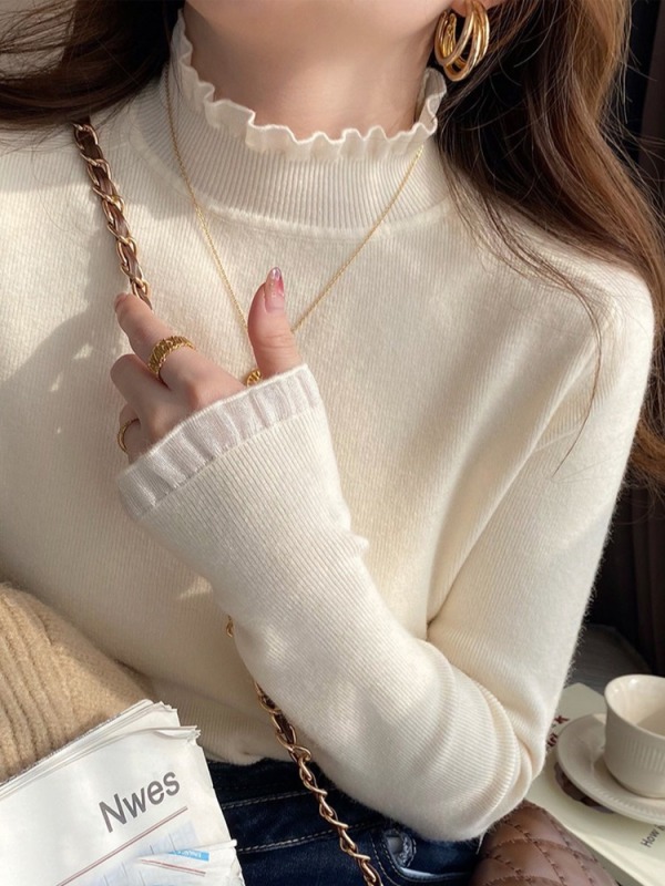 Fungus edge bottoming shirt 2024 new women's autumn and winter top lace edge small fragrance style white half turtleneck sweater