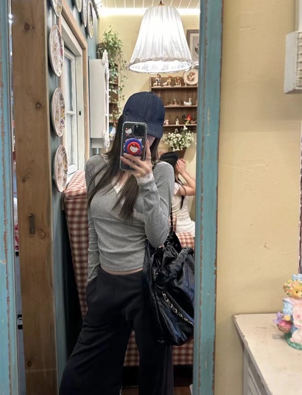 Lace hooded v-neck solid color T-shirt