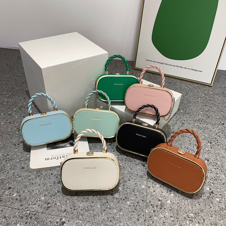 New fashionable and versatile high-end box bag with temperament portable Internet celebrity chain crossbody bag for women cross-border wholesale bag