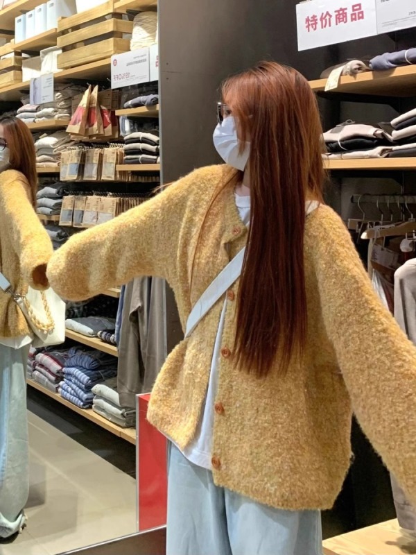 Lazy style soft waxy round neck yellow knitted cardigan for women in autumn and winter loose and small forest style retro sweater jacket trendy