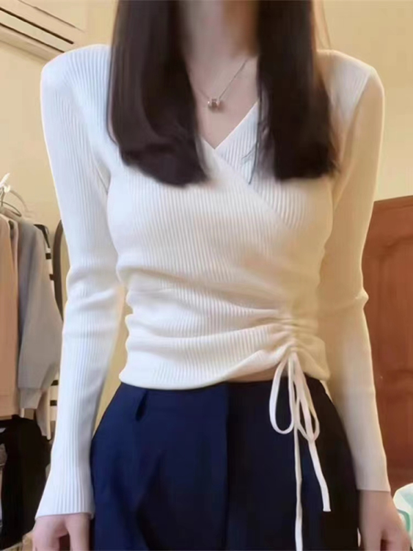 French pinch waist v-neck sweater for women spring new soft and waxy inner layering shirt irregular shoulder top