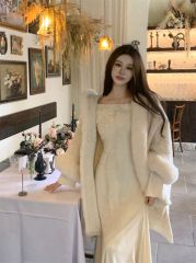 Shawl imitation rabbit fur collar coat, elegant white cape coat, French one-shoulder fishtail long skirt