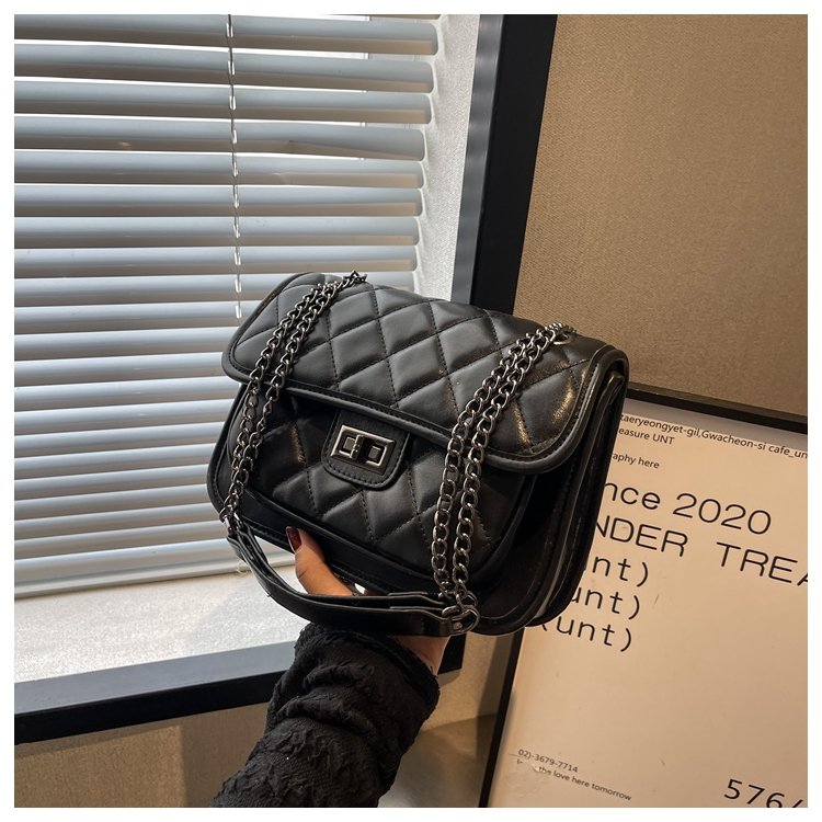 Diamond chain bag women's bag 2024 new commuter niche design shoulder bag high-end texture crossbody small square bag