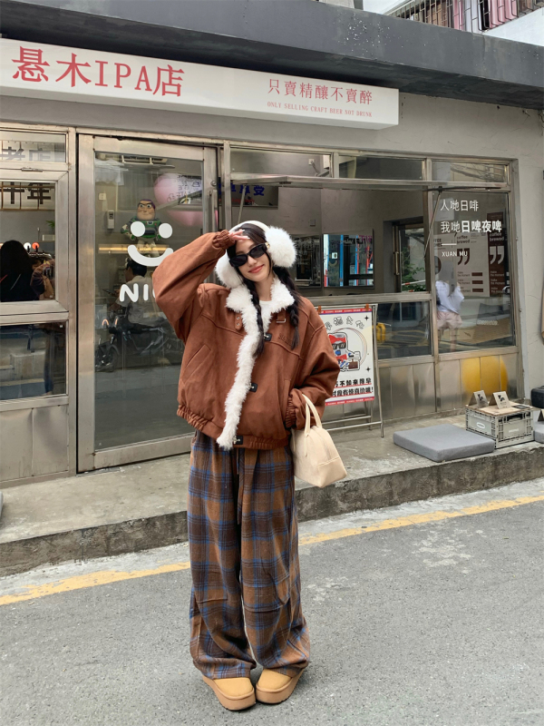 American retro spliced ​​lambswool coat for women with lapel and velvet cotton coat and brushed wool wide-leg plaid pants