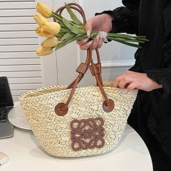 Grass -made bag female summer women's bag large -capacity weaving todot bag seaside holiday beach bag women's bag trend