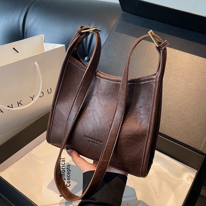 Foreign trade women's bag 2024 new crossbody bag autumn and winter bucket bag retro high-end fashion versatile portable shoulder bag