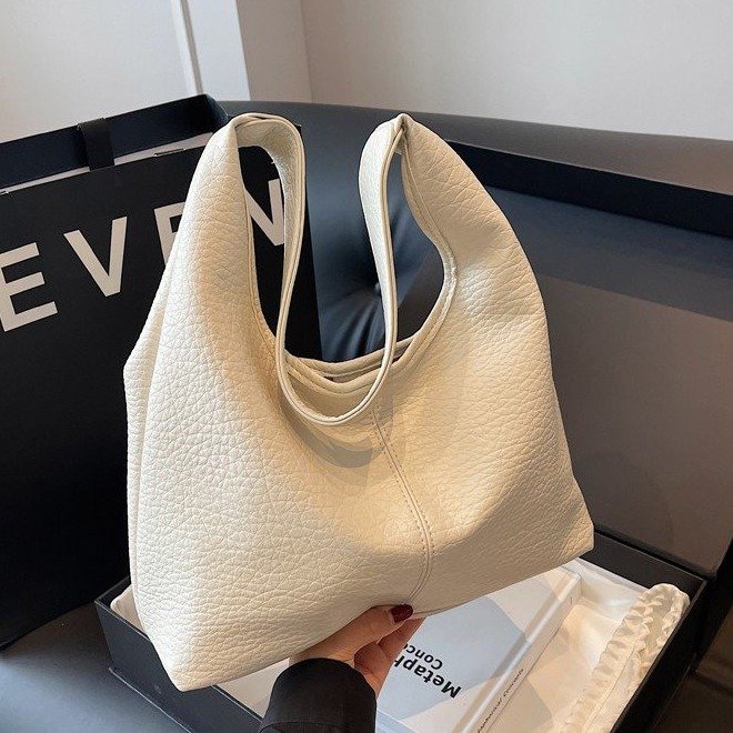 Casual soft-surface large-capacity bag for women 2024 new fashion stitching versatile shoulder bag commuter personalized tote bag