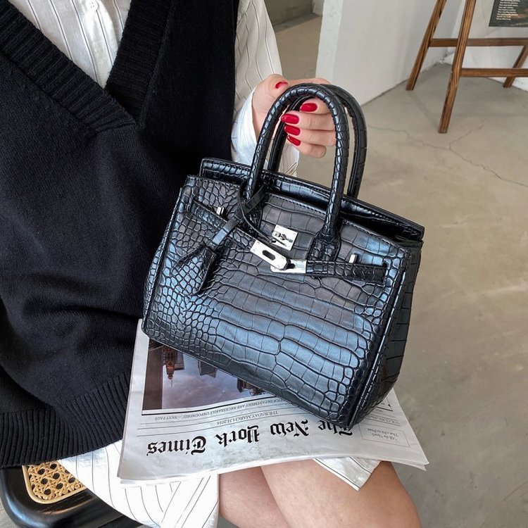 Cross-border new crocodile pattern bags for women, new fashionable and versatile shoulder bags, internet celebrity crossbody Kelly bags