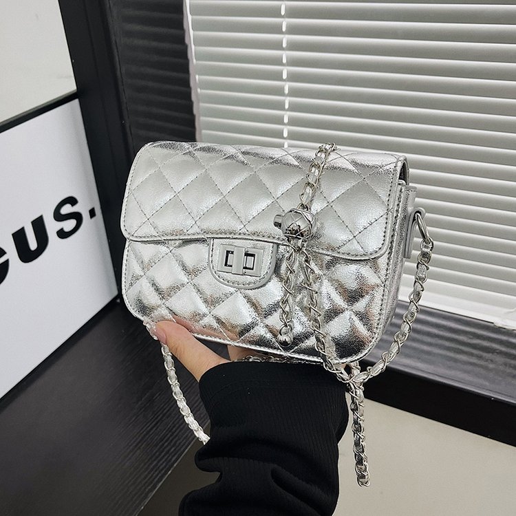 New style exquisite chain rhombus small square bag for women, fashionable and versatile one-shoulder crossbody high-quality armpit handbag for women