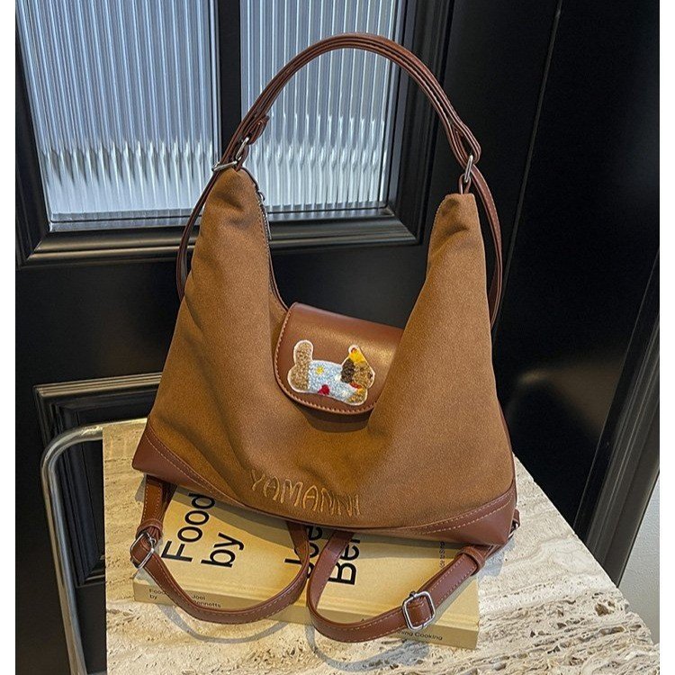 Retro fashion tote bag for women 2024 autumn new simple casual large capacity backpack high-end armpit bag