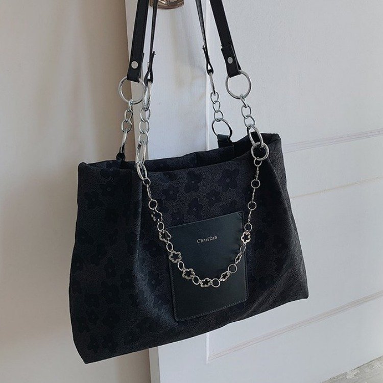 Large-capacity bag for women 2024 summer new versatile ins commuter bag hot girl style shoulder bag popular tote bag