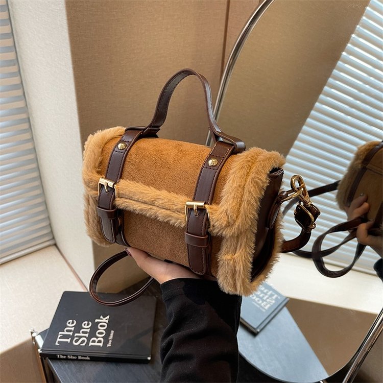 Lamb wool bag autumn and winter atmosphere plush small square bag 2024 new style high-end stitching handbag crossbody bag for women