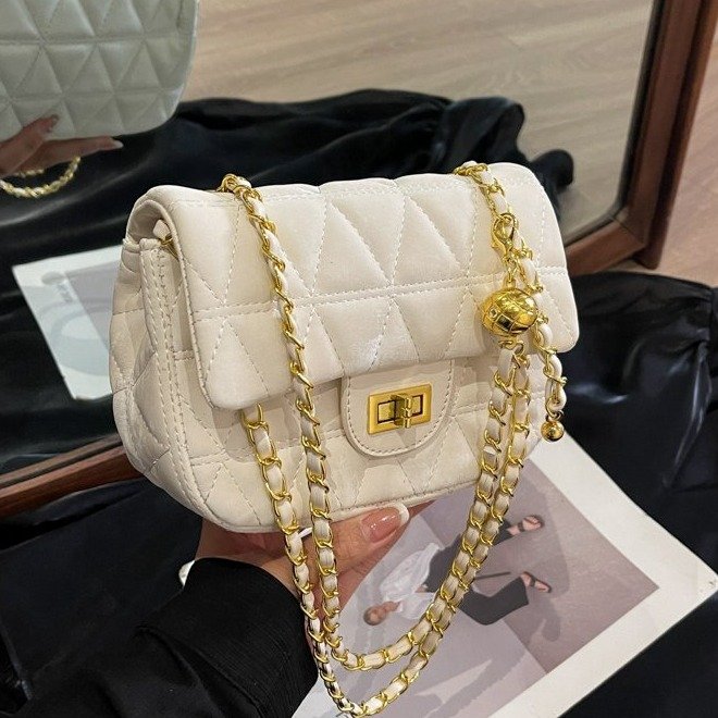 High-end rhombus chain bag for women, spring and summer new style, simple and versatile small square bag, western style niche shoulder bag