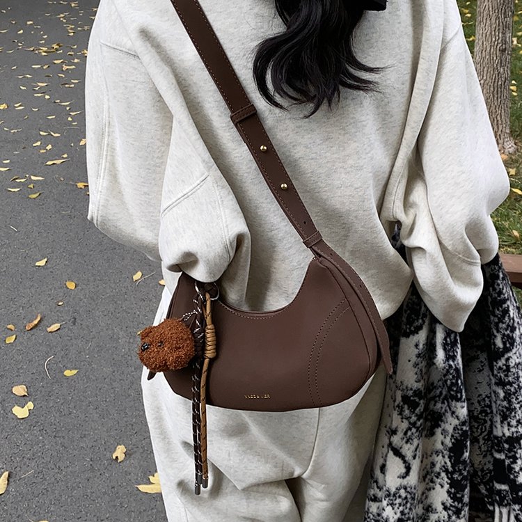 2024 Autumn and Winter Fashion New Underarm Bag Women's Korean Style Trendy Handbag Retro Versatile Crossbody Bag