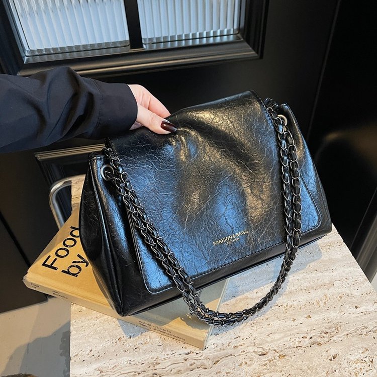 Amy Rabbit Women's Bag Large Capacity Bag New Retro Versatile Western Style Niche Chain Crossbody Tote Bag