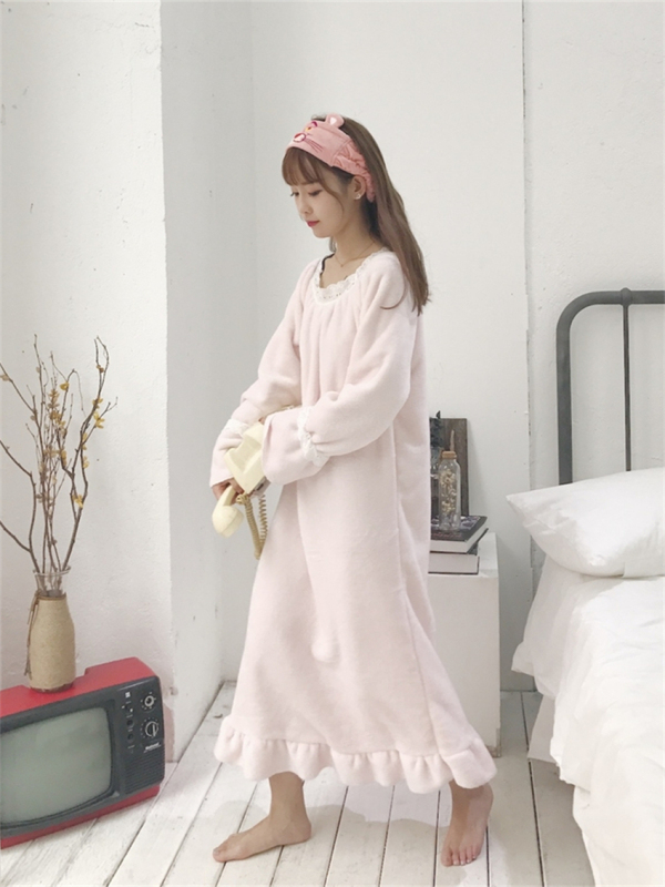 Autumn and winter thickened velvet white sweet flannel nightgown long-sleeved pullover pajamas for women's home wear