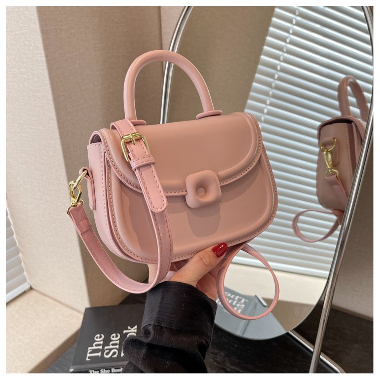 This year's popular bags for women 2024 new trendy Korean version high-quality handbags fashion simple shoulder crossbody bag