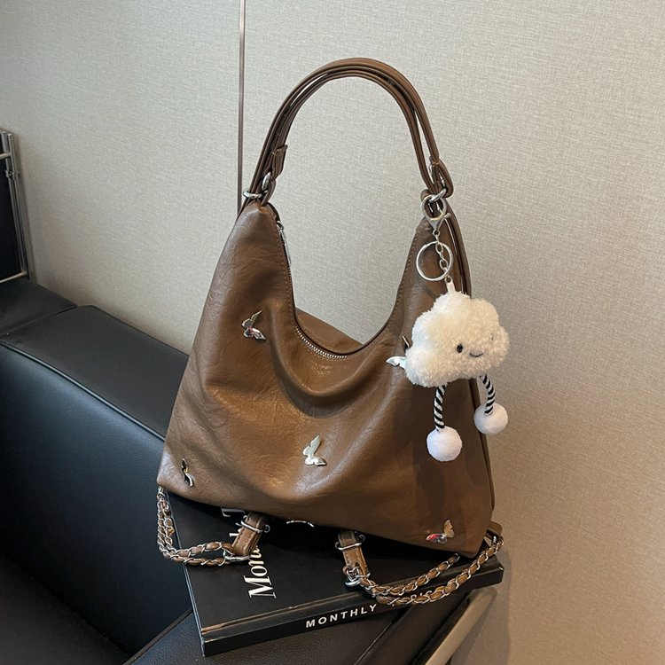 Large-capacity bag women's versatile tote bag new fashion butterfly armpit bag travel casual backpack