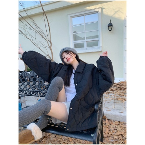 An embossed lapel cotton jacket that combines warmth and style