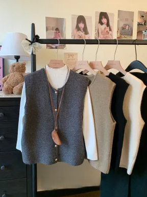 Gentle single-row small gold buckle temperament versatile knitted vest vest layered with a waistcoat top