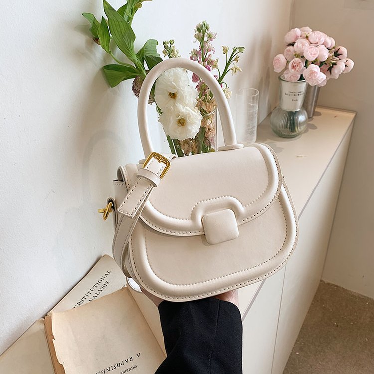 This year's popular small bags for women spring new simple casual shoulder crossbody bag fashion portable saddle bag