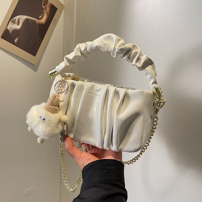 Pleated shoulder chain bag for women spring and summer new trendy baguette armpit bag niche versatile women's cloud bag