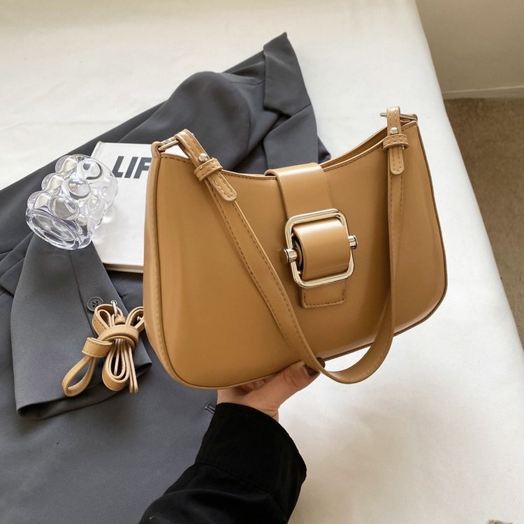 Second-hand armpit bag for women 2024 new trendy Korean portable baguette bag high-end western style shoulder bag