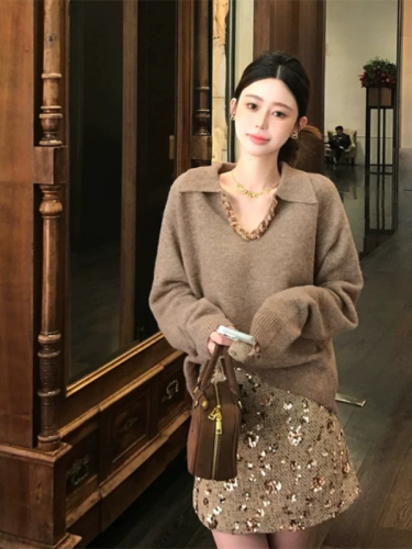 French V-neck Heavy Industry Sequin Brown Sweater Women's 2024 New Autumn and Winter Unique and Beautiful Knitted Sweater Top