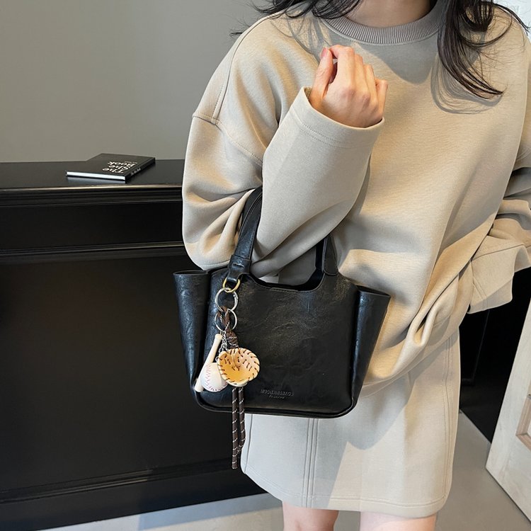 Nanfeng Chio2nd Dongyue Fairy Tale Genuine Leather Small Tote Bag for Women Autumn and Winter Red Hand-held Shoulder Crossbody