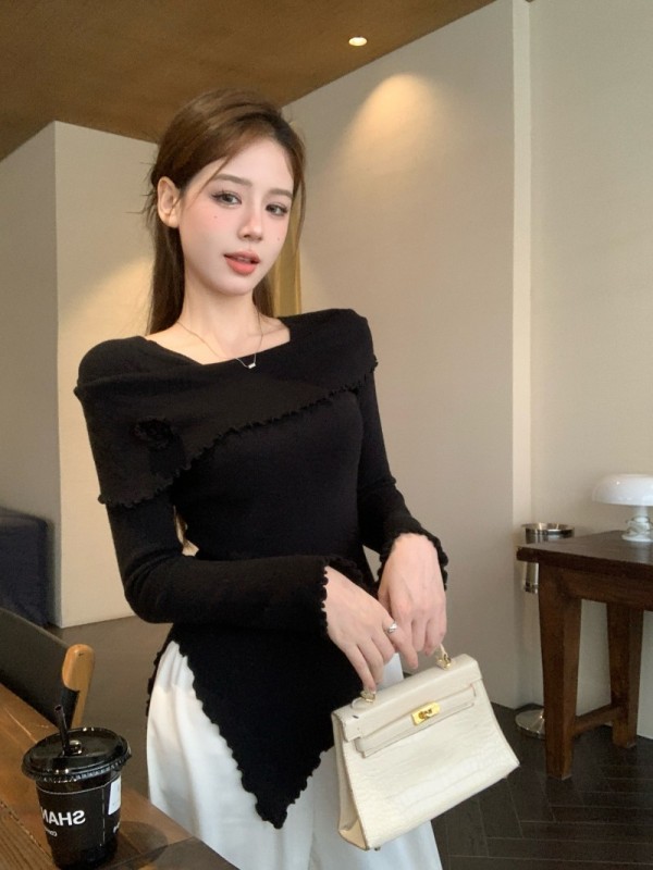 Irregular knitted sweater autumn and winter one-shoulder top bell-sleeved long-sleeved bottoming sweater