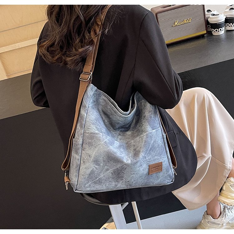 Tote bag for women 2024 new large-capacity commuter backpack versatile ins crossbody bag high-end outing backpack