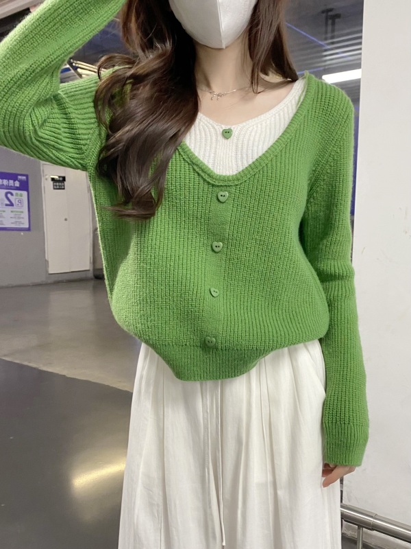 Korean fake two-piece color-blocked round neck wool sweater, fashionable loose and versatile sweater trend