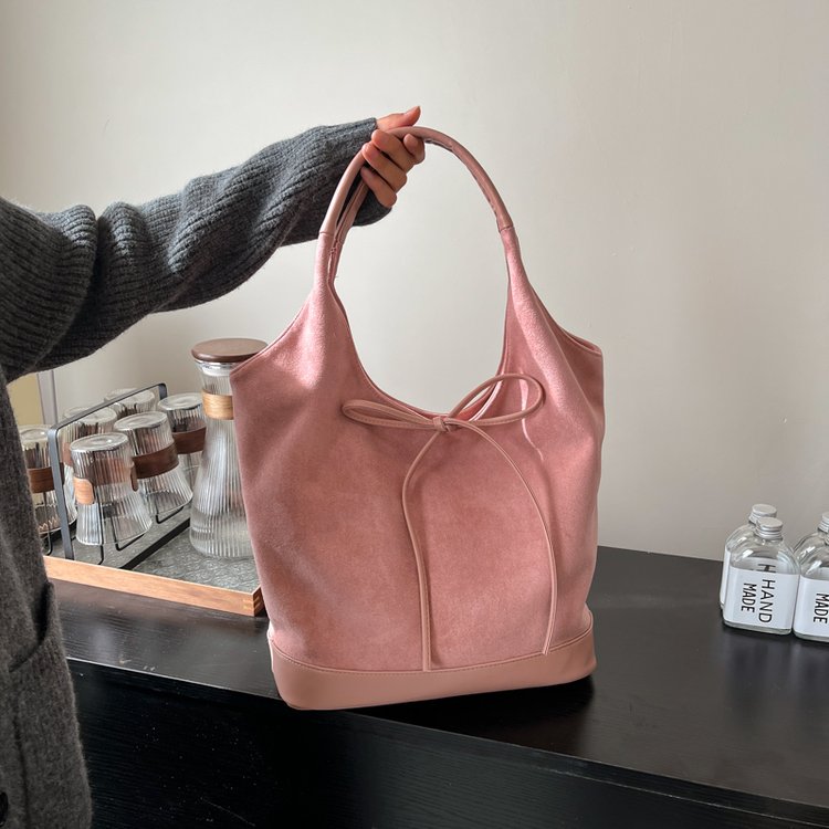 Korean style niche underarm bag for women 2024 autumn new trendy simple frosted tote bag large capacity versatile shoulder