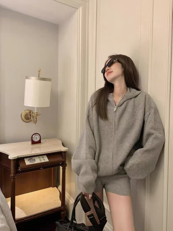 Gray hooded zipper knitted cardigan jacket for women, autumn temperament, small, lazy style, loose slimming long-sleeved top