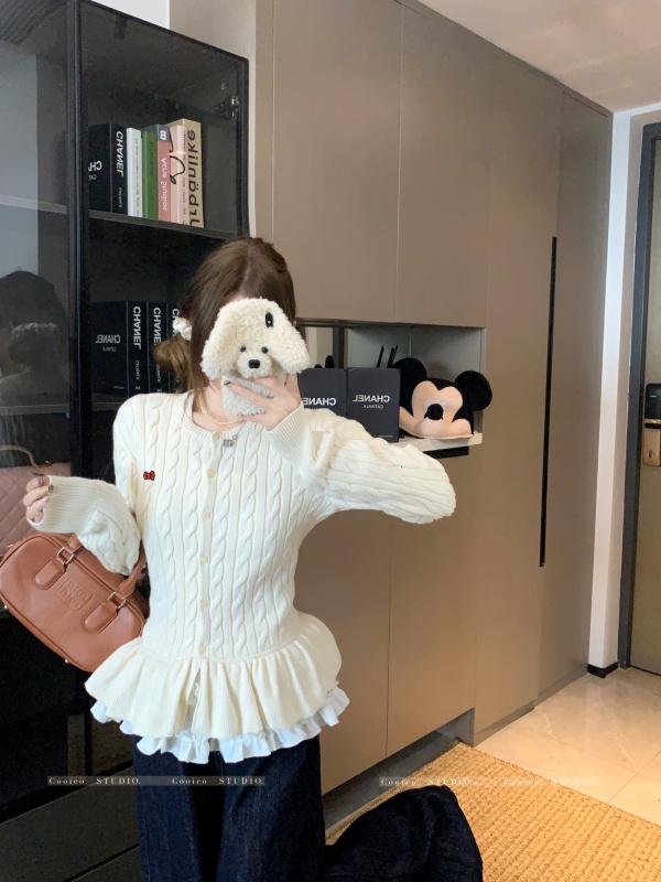 Irish knitted sweater top, Western style Korean design knitted sweater lace inner two-piece set