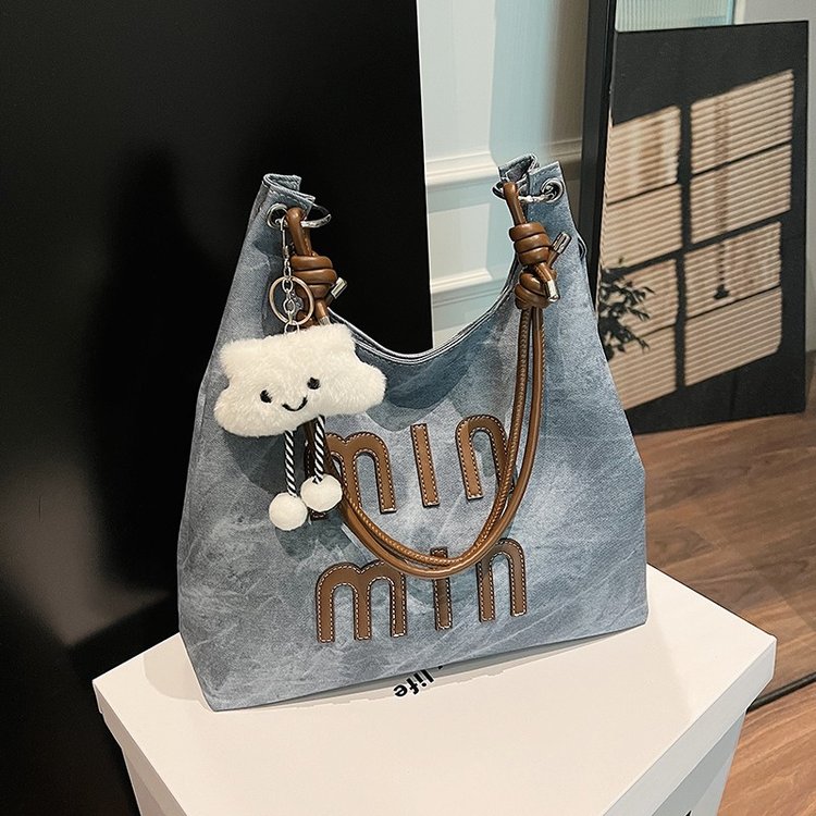 Retro Korean Denim Underarm Bag Women's 2024 New Fashion Casual Handbag Personalized Sexy Crossbody Bag