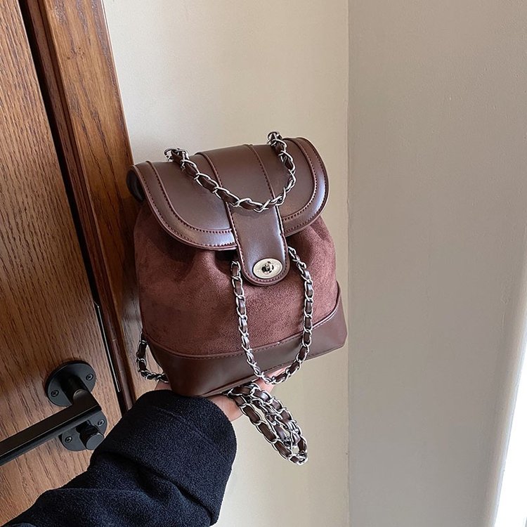 Autumn and winter retro niche suede bread bag new versatile chain women's backpack mini backpack