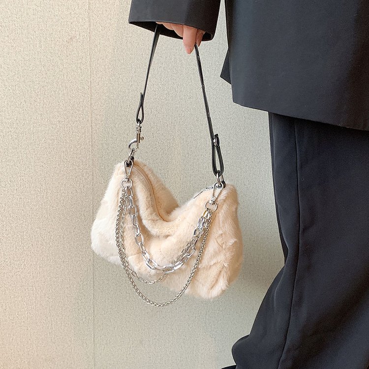 Casual furry bag 2024 winter new style simple fashion women's handbag solid color chain plush armpit bag