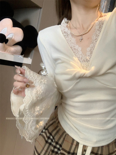 Pure desire v-neck long-sleeved T-shirt women's autumn and winter design lace inner bottoming shirt top